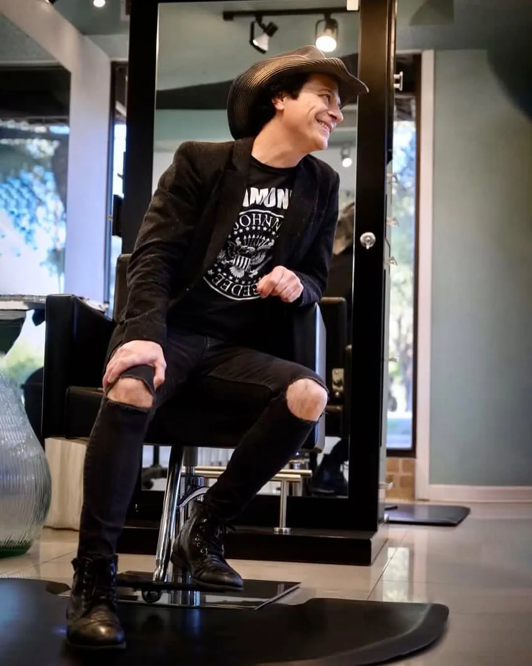 Richie at his salon chair, Rockstar Richie Hair, Austin